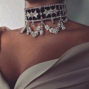 ISABELLA CHOKER || Velvet Grand Choker